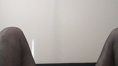 Pussy-plugged trans college girl precums from clit - 5 image