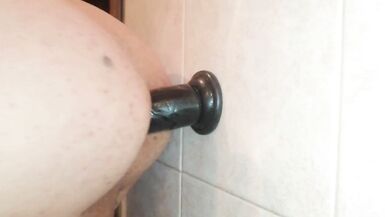 Riding a nice Dilto in the deep ass