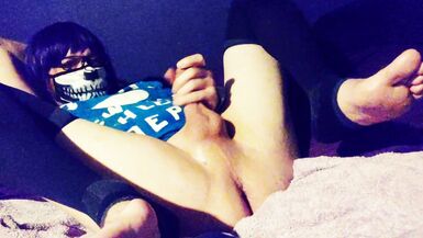 Double cum shot jerk off and ass fingering with Raven LeTrap - 7 image