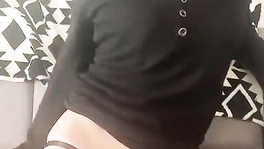 Serina Likes Show Her Small Penis - 7 image