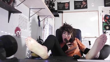 twinklefuck22 foot slut huge sissy cd leggings strip deep anal orgasms with big dildos toes and blowjobs on bbc and white dick - 3 image