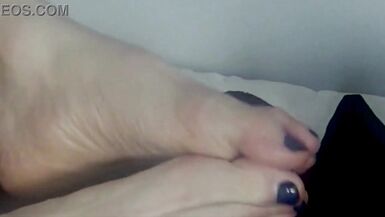 Leggy Crossdresser Teasing And Getting Off While Watching Porn - 9 image