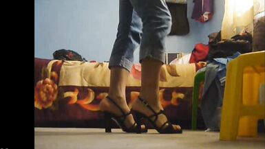 inicios de ponerse tacones negros thalialove - 9 image