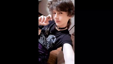 Femboy uses but plug