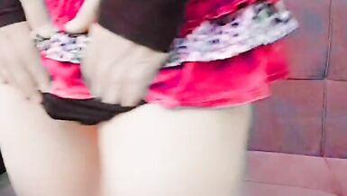 Crossdressing Delight: Musical Moments of Elegance - 13 image