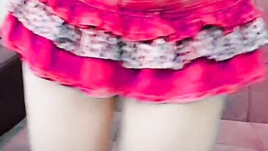 Crossdressing Delight: Musical Moments of Elegance - 4 image