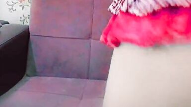 Crossdressing Delight: Musical Moments of Elegance - 7 image