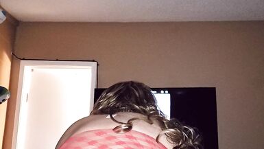 Nice girl play with but plug on shes ass long hair touch shes ass - 6 image