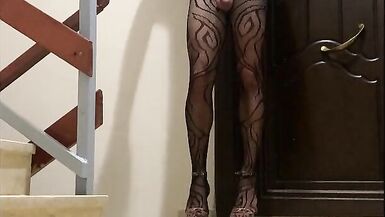 Pizza BOY in the apartment with my body stocking - 6 image