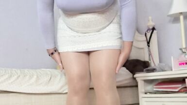 Long super smooth legs in sheer soft pantyhose - 2 image