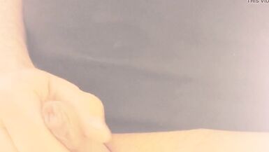 Leonie Chaud's Cumshots - No. 4 - Tranny stroking with cumshot - 4 image