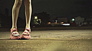 Beauty tranny upskirt