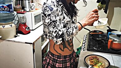 Beauty tranny upskirt - 8 image