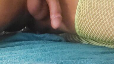 Milah CrossXx show a porn movie and had a sissygasm - 6 image