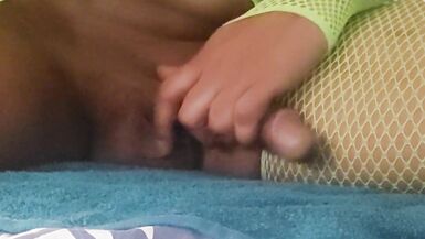 Milah CrossXx show a porn movie and had a sissygasm - 8 image