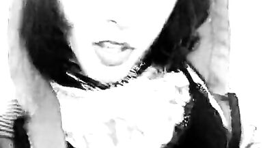 My heart is chaos and love - 4 image