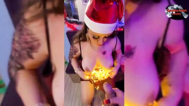 Smoking Christmas blowjob - 2 image