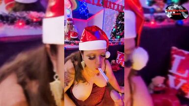 Smoking Christmas blowjob - 6 image