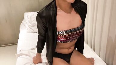 Brand new transvestite showing off for the camera and making a golden shower (golden shower) - 4 image