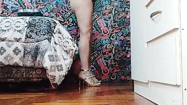 Tranny dances and ends up jerking his huge cock. - 3 image