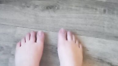 Very beautiful feet and toes - 14 image