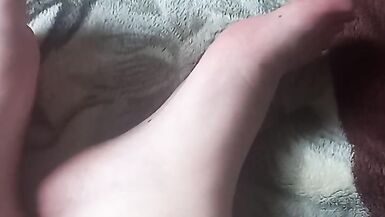 happy to show off my feet and toes - 7 image