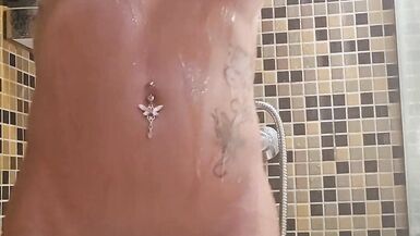 got horny in the shower on vacation - 2 image