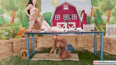 Chubby ebony milkmaid banged by shemales - 2 image