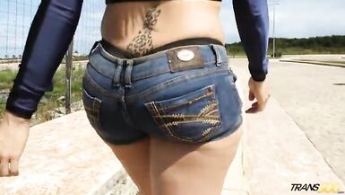 Gorgeous shemale fuck lucky boy - 12 image