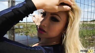 Gorgeous shemale fuck lucky boy