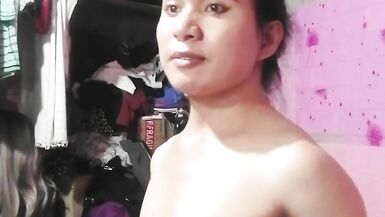 The Queen Still Loves Even Without Daddy Beside Her - 14 image