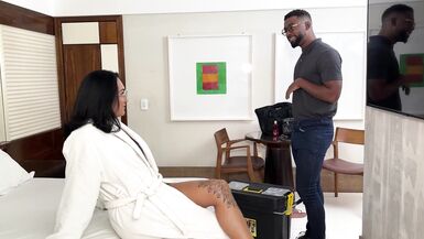 The motel technician came into my room to fix the TV and I ended up getting 23cm in the ass - 7 image