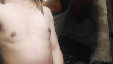 Jakol naman ang ginagawa ni reyna kasi wala ng ibang gagawin sa bahay - 5 image