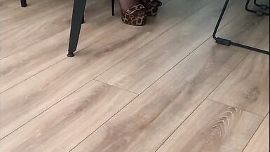 My inexperienced secretary is working - 15 image