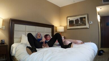 TS Bailey Wilde and TS Kelsey Masters Masturbating - 5 image