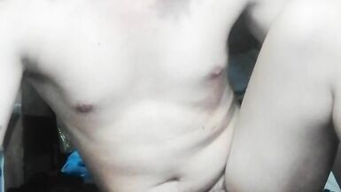 Nag jakol ang reyna na nag iisa nalang palagi sa kwarto - 15 image