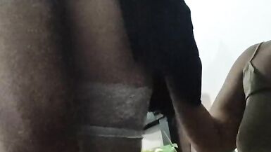 Asiatique femboy se fait abuser par un couple de pervers - 3 image