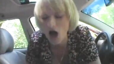 outdoor shemale pickup - 10 image