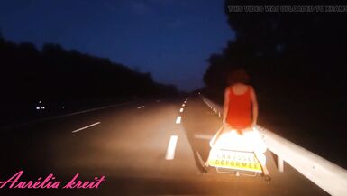 Flashing on N7 road in front of road sign "uneven road". Red Tail plug - 7 image