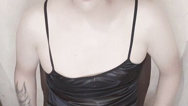 ASIAN SHEMALE LEITAOXIV CAN'T HANDLE HER OWN COCK - 7 image