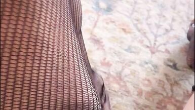 I'm a sissy but my dick is so big.. I'm very unhappy :( - 4 image