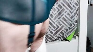 Cdmichelle loves playing with Cock and wearing lingerie - 8 image