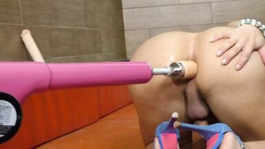 Hot Latina Shemale Fuck Machine Masterbation - 1 image