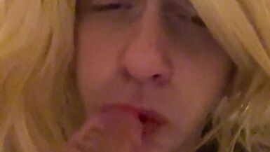 Sissy slut sucking Lexi Avalon - 8 image