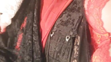 Lisa in red and black - 5 image