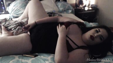 BBW Shemale Playing with Herself Till She Cums!! - 2 image