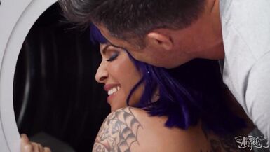 After Taking A Shower Foxxy Does Her Laundry Not Knowing Her Sister's Husband Lance Hart Is Watching Her - TRANS ANGELS - 4 image