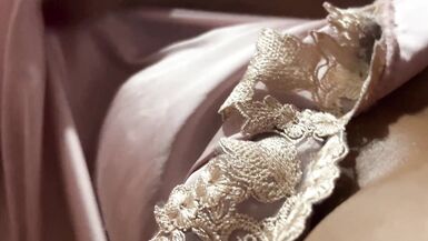 Desperte Tan Caliente En Mi Cama - 8 image