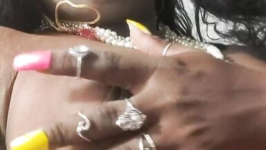 Blow job in bathroom - 2 image