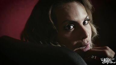 TRANS ANGELS - Sultry Blonde Foxxy Makes It Into Rick Fantana's Tight Ass At The Porn Theatre - 3 image